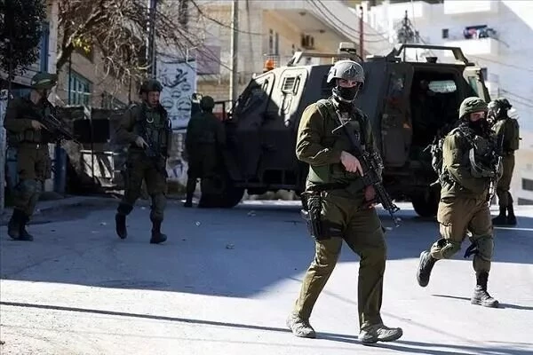 قوات الاحتلال تشن حملة اعتقالات في القدس والضفة